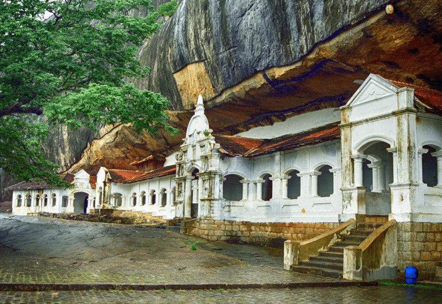 Dambulla Cave Temple